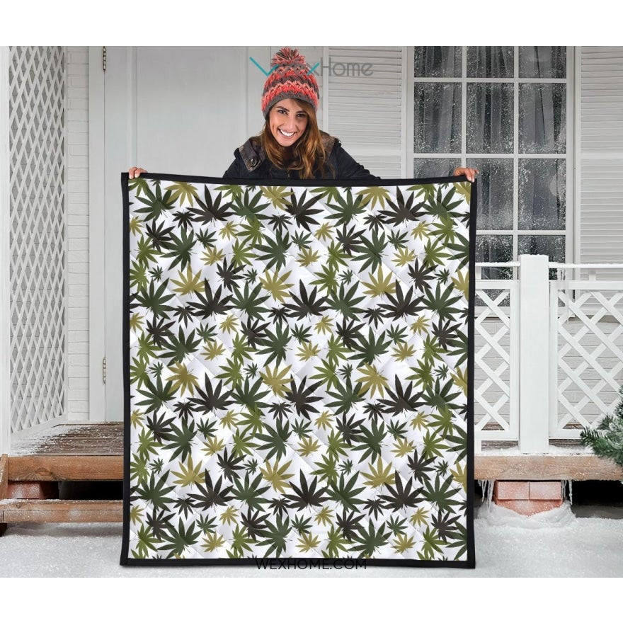 Canabis Marijuana Weed Pattern Print Design 05 Premium Quilt