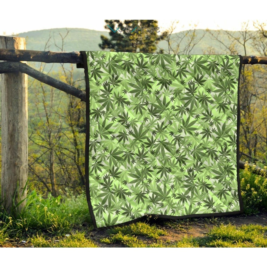 Canabis Marijuana Weed Pattern Print Design 01 Premium Quilt