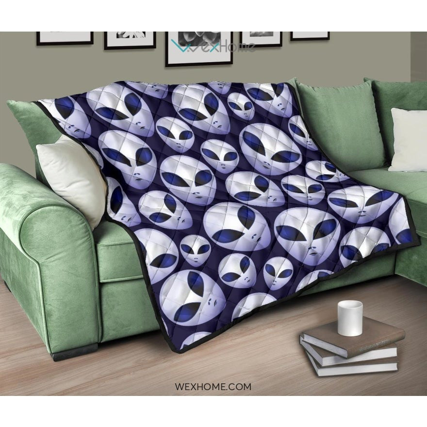 Alien Pattern Print Premium Quilt Unique Gift W2101