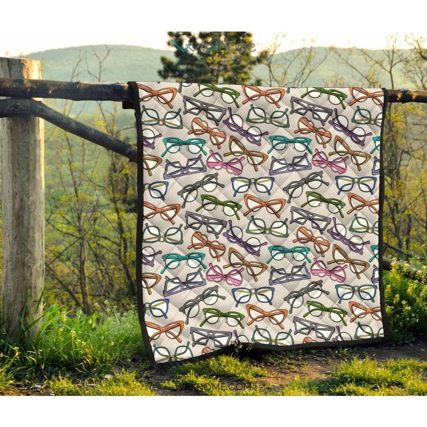 Sun Glasses Pattern Print Design 01 Premium Quilt