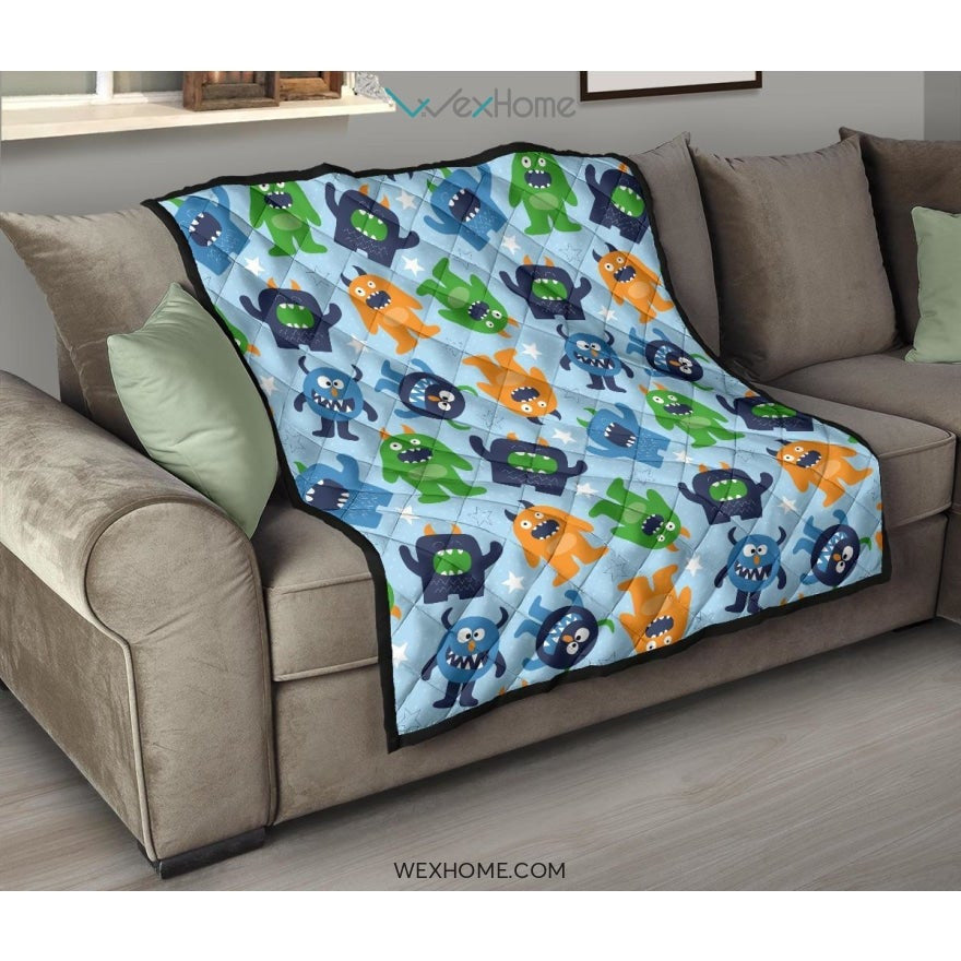 Alien Pattern Print Design 04 Premium Quilt