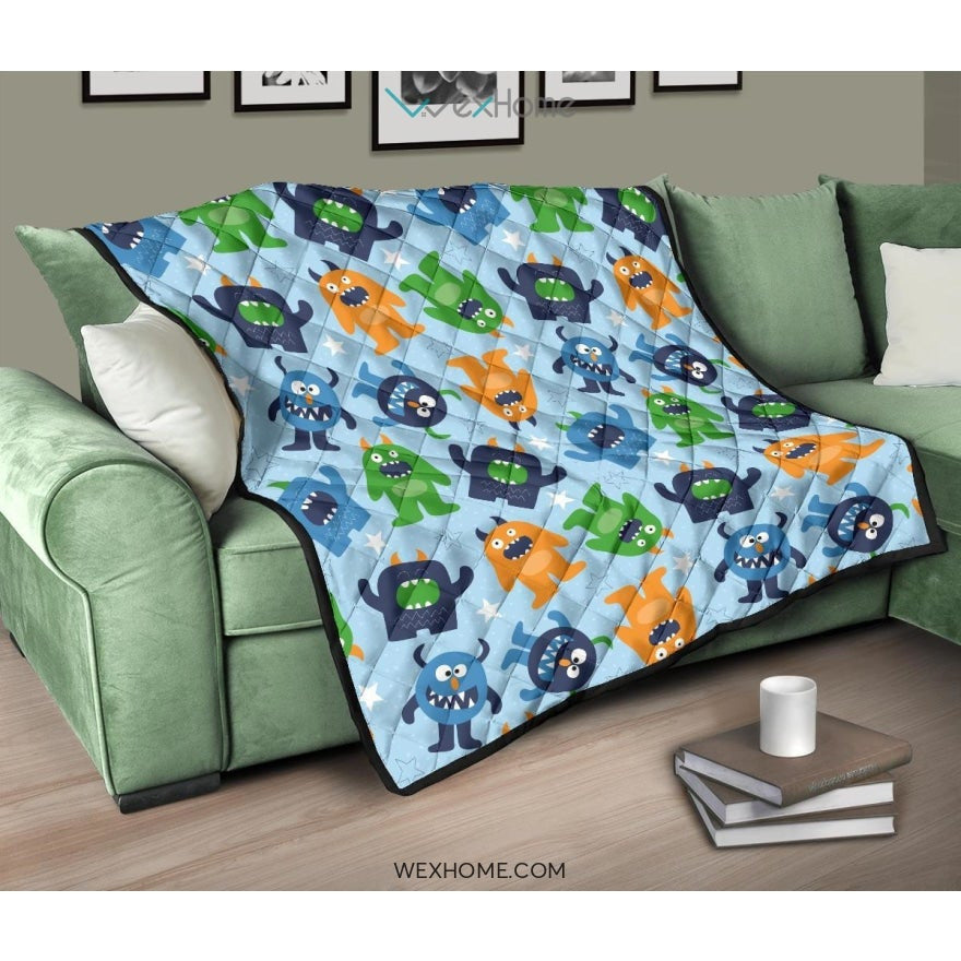 Alien Pattern Print Design 04 Premium Quilt