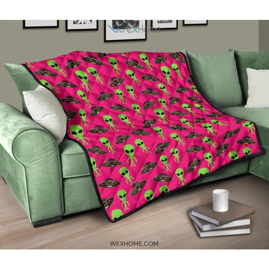 Alien Pattern Print Design 03 Premium Quilt