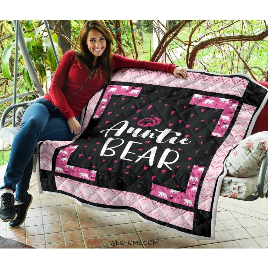 WEXHOME Auntie Bear Premium Quilt