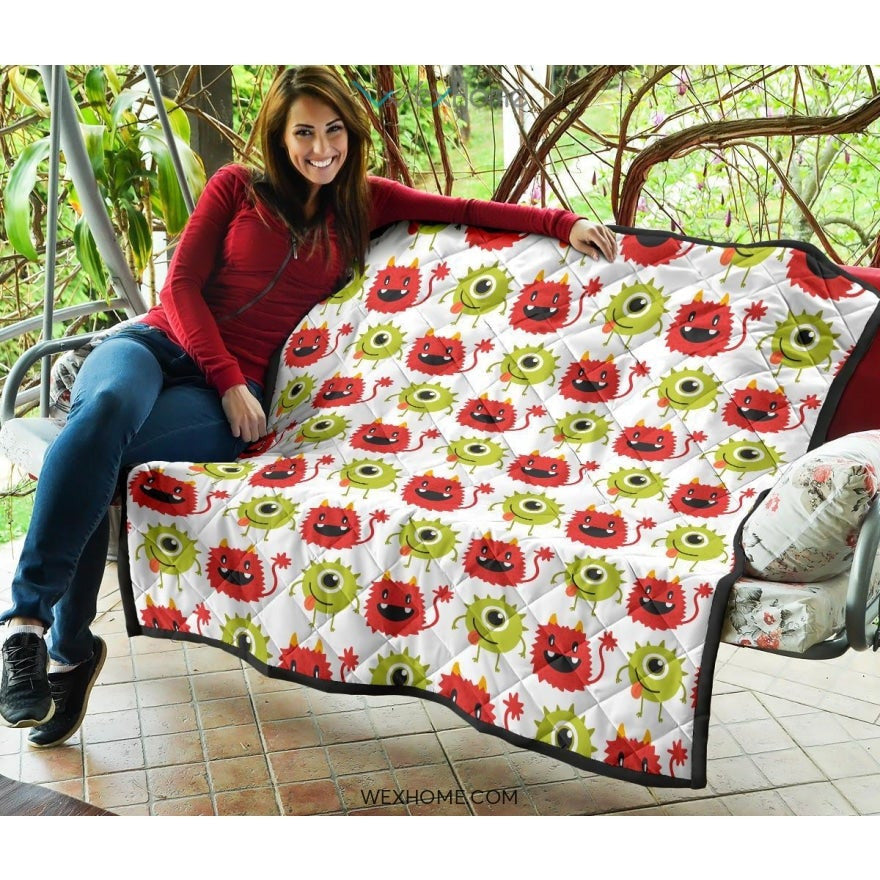 Alien Pattern Print Design 05 Premium Quilt