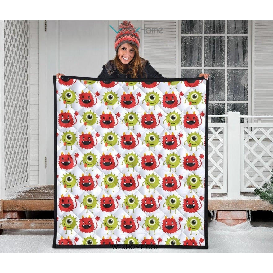 Alien Pattern Print Design 05 Premium Quilt