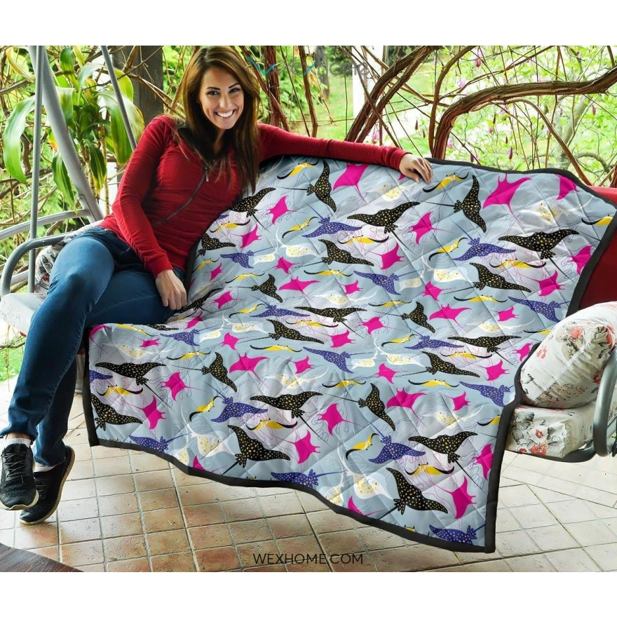 Stingray Pattern Print Design 01 Premium Quilt