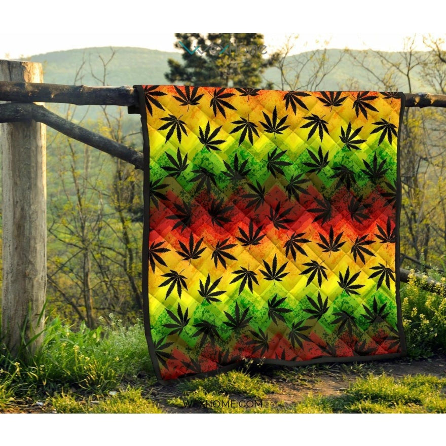 Canabis Marijuana Weed Pattern Print Design 03 Premium Quilt