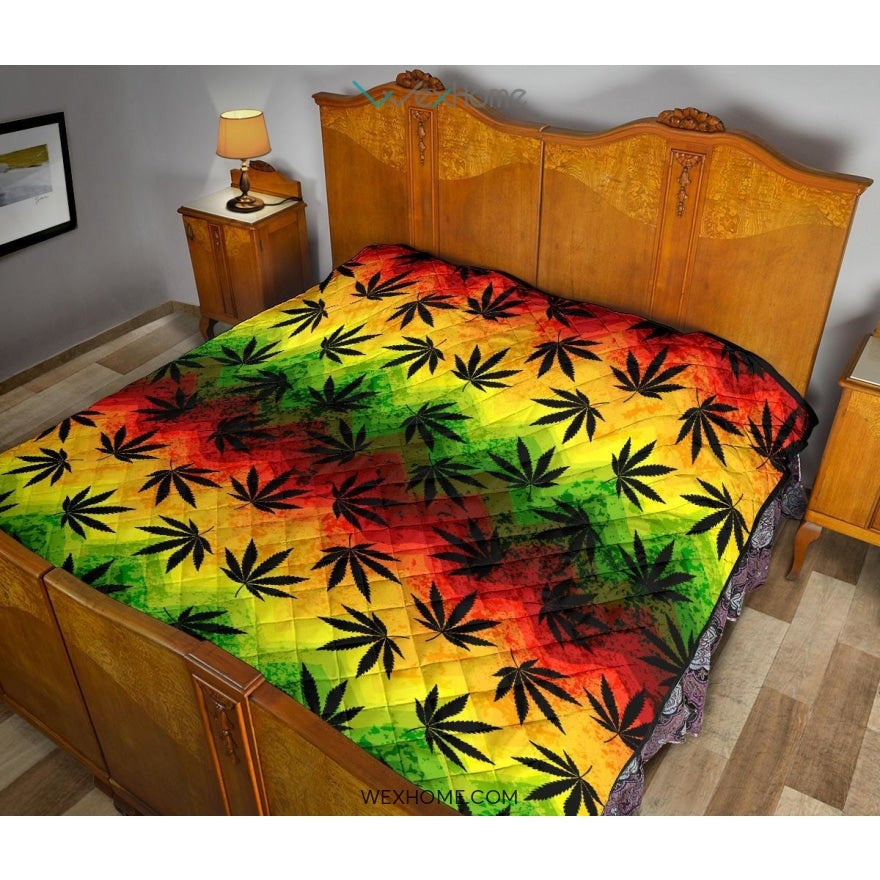 Canabis Marijuana Weed Pattern Print Design 03 Premium Quilt