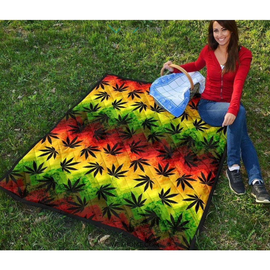 Canabis Marijuana Weed Pattern Print Design 03 Premium Quilt