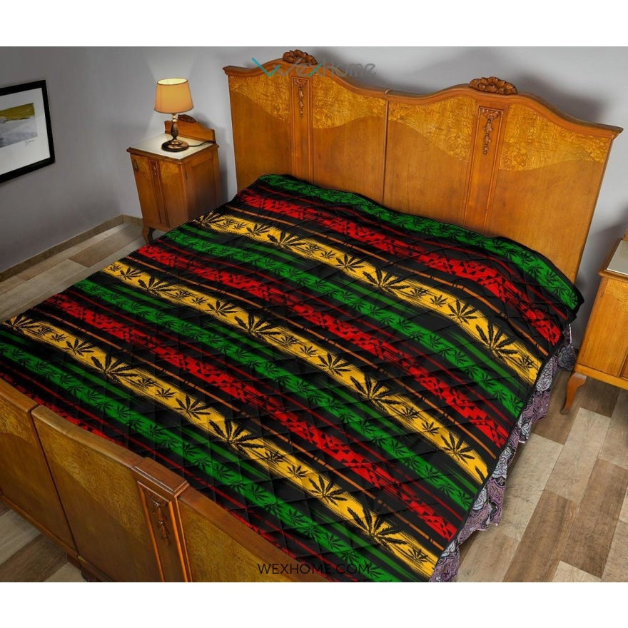 Canabis Marijuana Weed Pattern Print Design 04 Premium Quilt