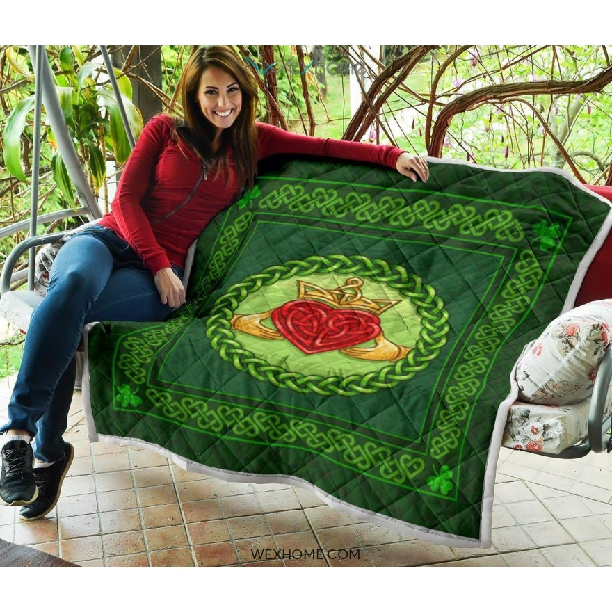 WEXHOME Irish Heart Premium Quilt