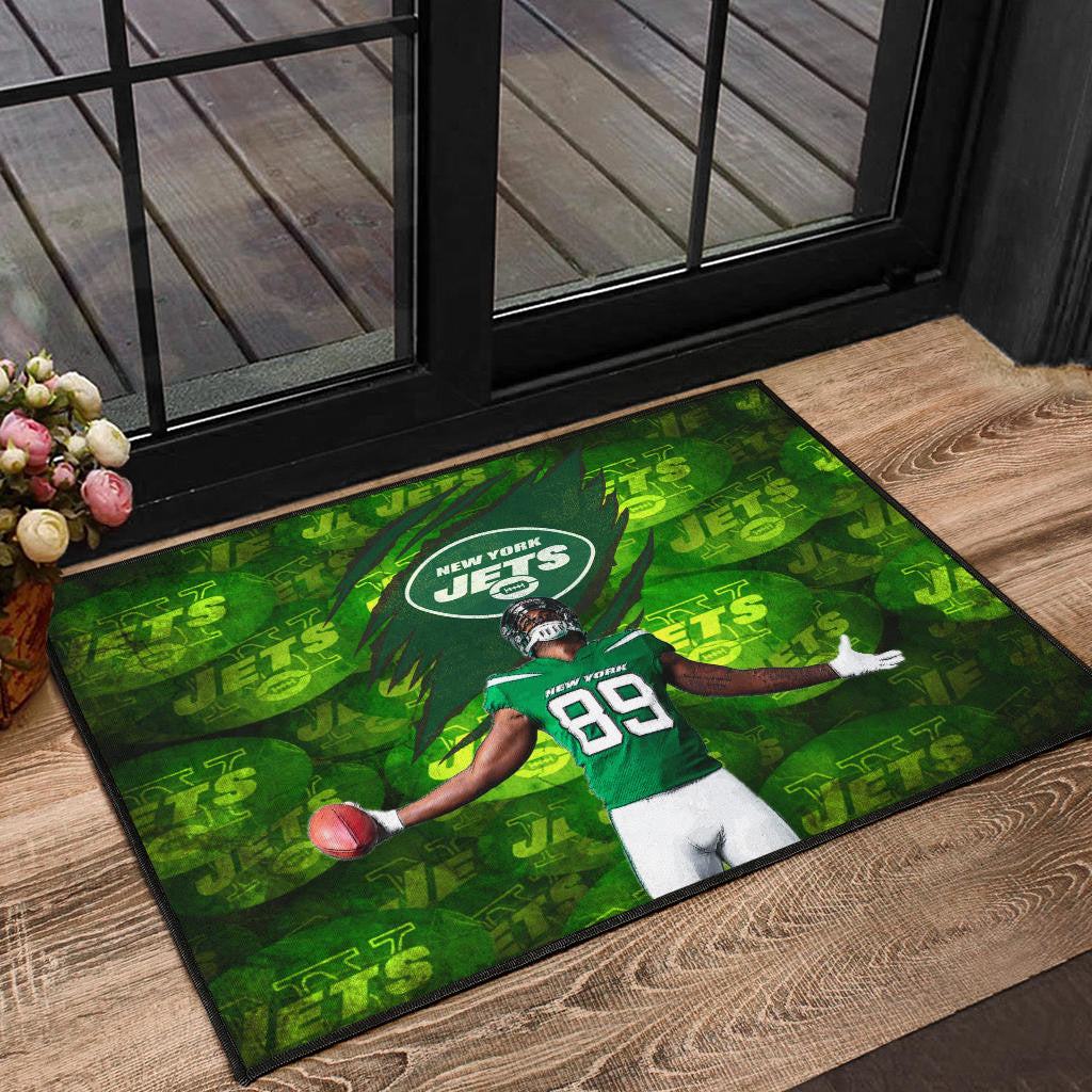 New York American Football Jets Football Player 89 Celebrating Score Holding Ball Door Mat Home Decor