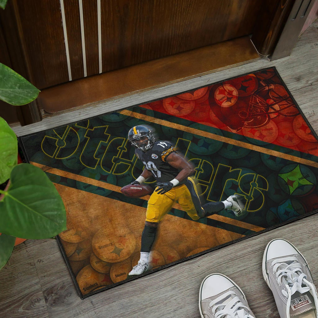 Pittsburgh Steelers American Football JuJu Smith-Schuster 19 Running Minimal Helmet Door Mat Home Decor