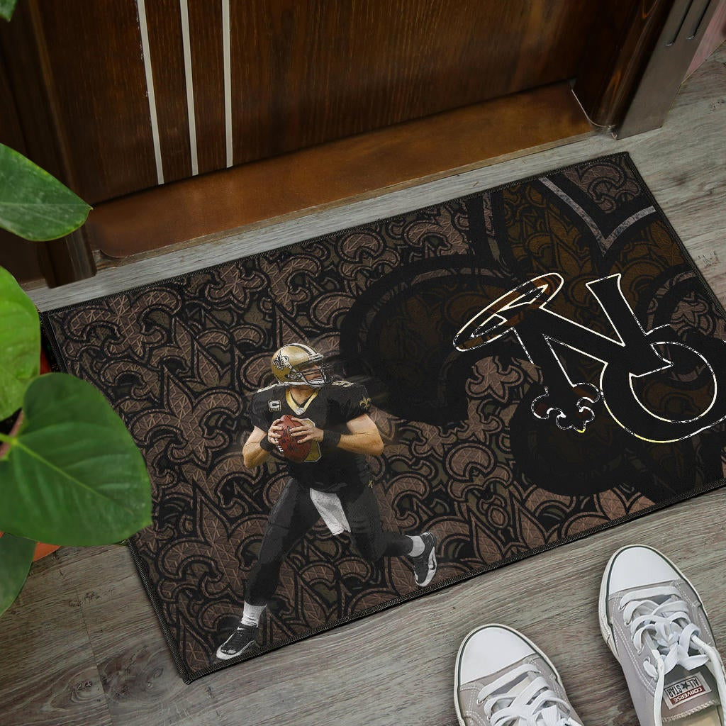 New Orleans Saints American Football Drew Brees 09 Ready To Throw Rugby Ball Saints Doodle Door Mat Home Decor