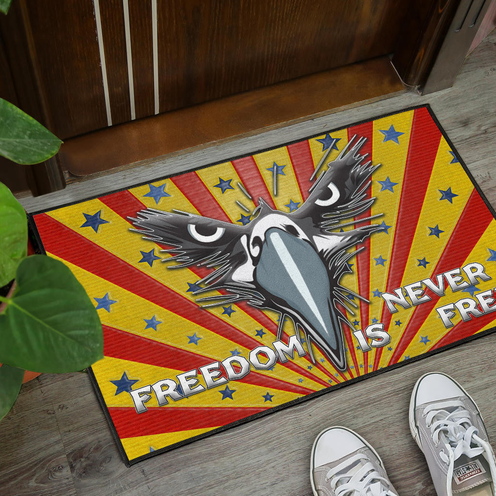 US Independence Day Eagle Minimal Face Freedom Is Never Free Door Mat Home Decor
