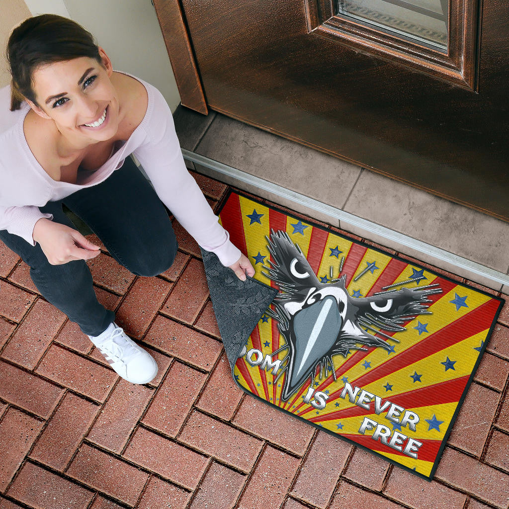 US Independence Day Eagle Minimal Face Freedom Is Never Free Door Mat Home Decor