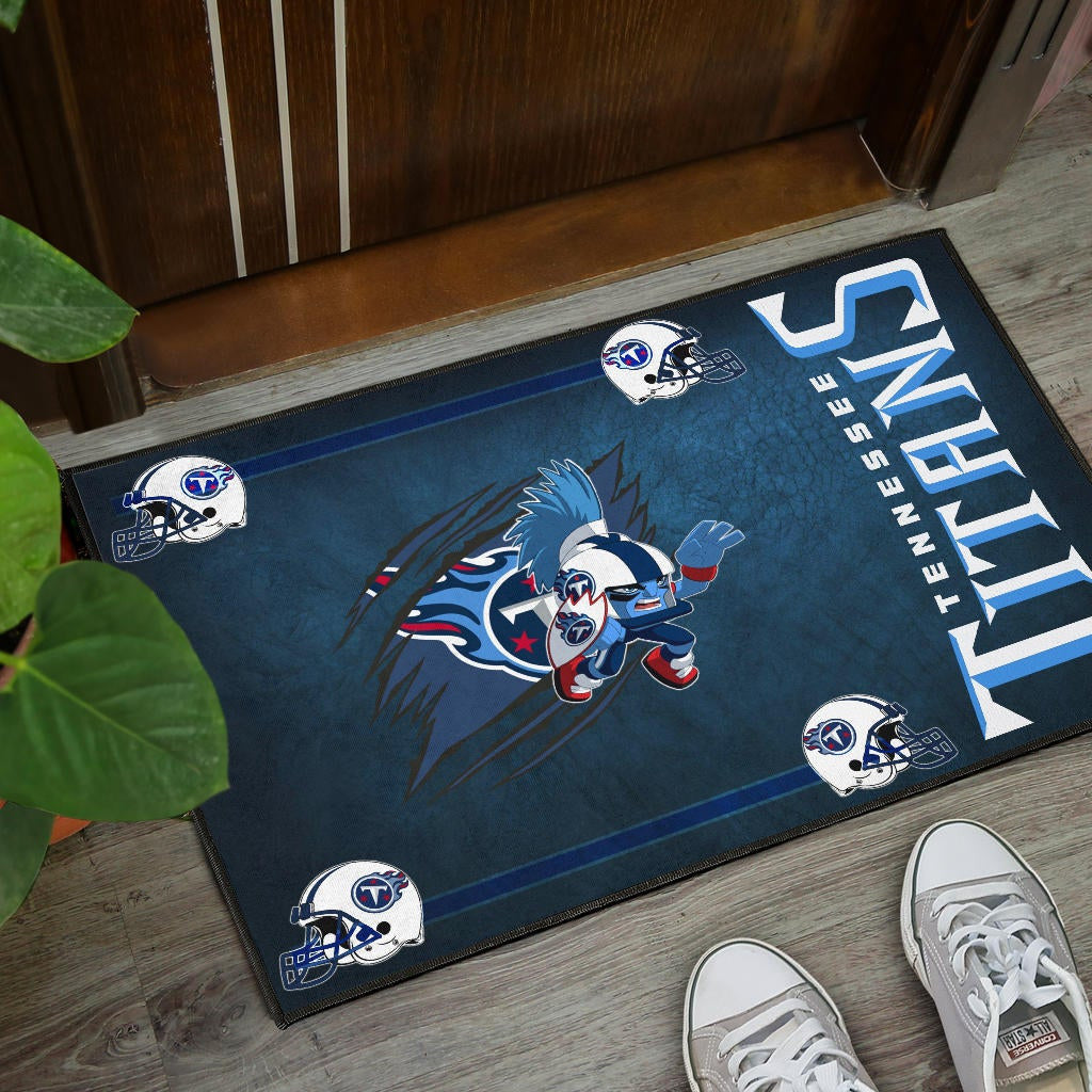 Tennessee Titans American Football Team Door Mat Funny Little Player On Claw Scratches Helmet Patterns Door Mat Home Decor