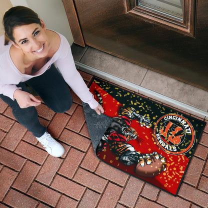 Cincinnati Bengals American Football Team Door Mat Strong Bengal Grabbing Rugby Ball Artwork Door Mat Home Decor