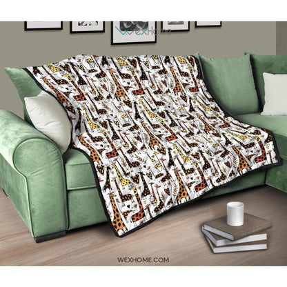 Giraffe Pattern Print Design 05 Premium Quilt