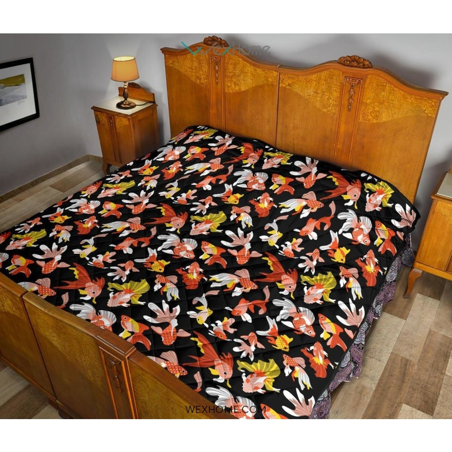 Goldfish Pattern Print Design 03 Premium Quilt
