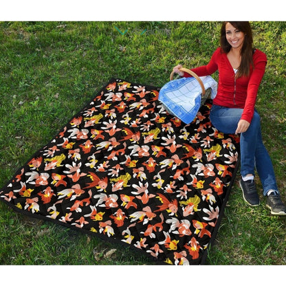 Goldfish Pattern Print Design 03 Premium Quilt