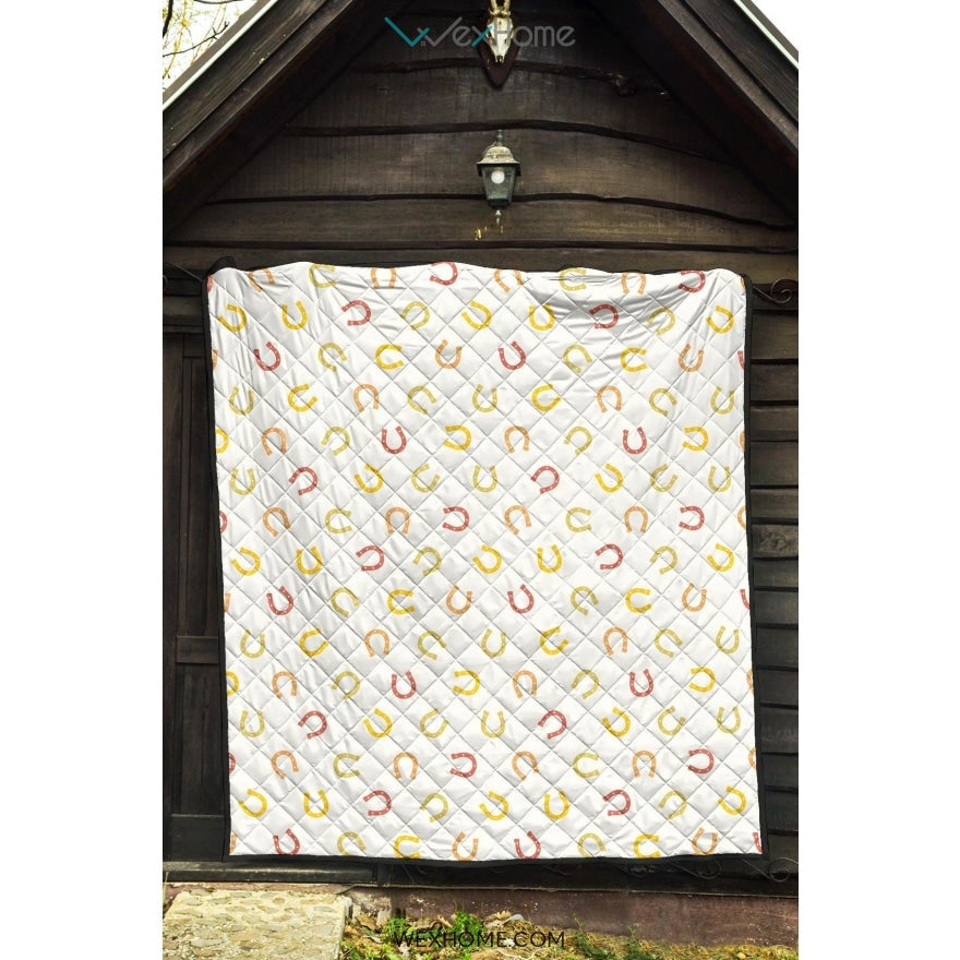 Horseshoes Pattern Print Design 02 Premium Quilt