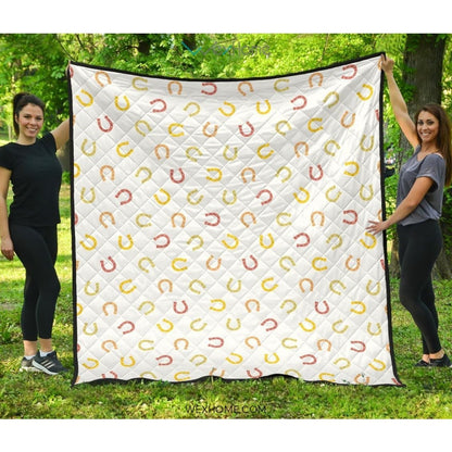 Horseshoes Pattern Print Design 02 Premium Quilt