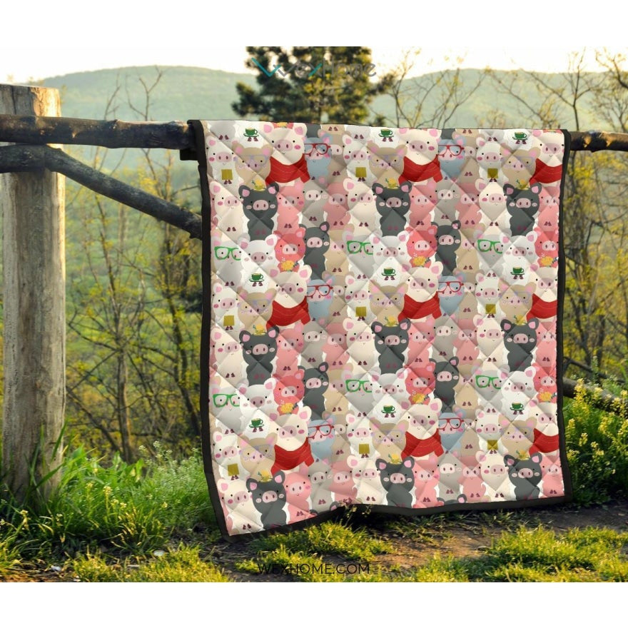 Pig Pattern Print Design 02 Premium Quilt