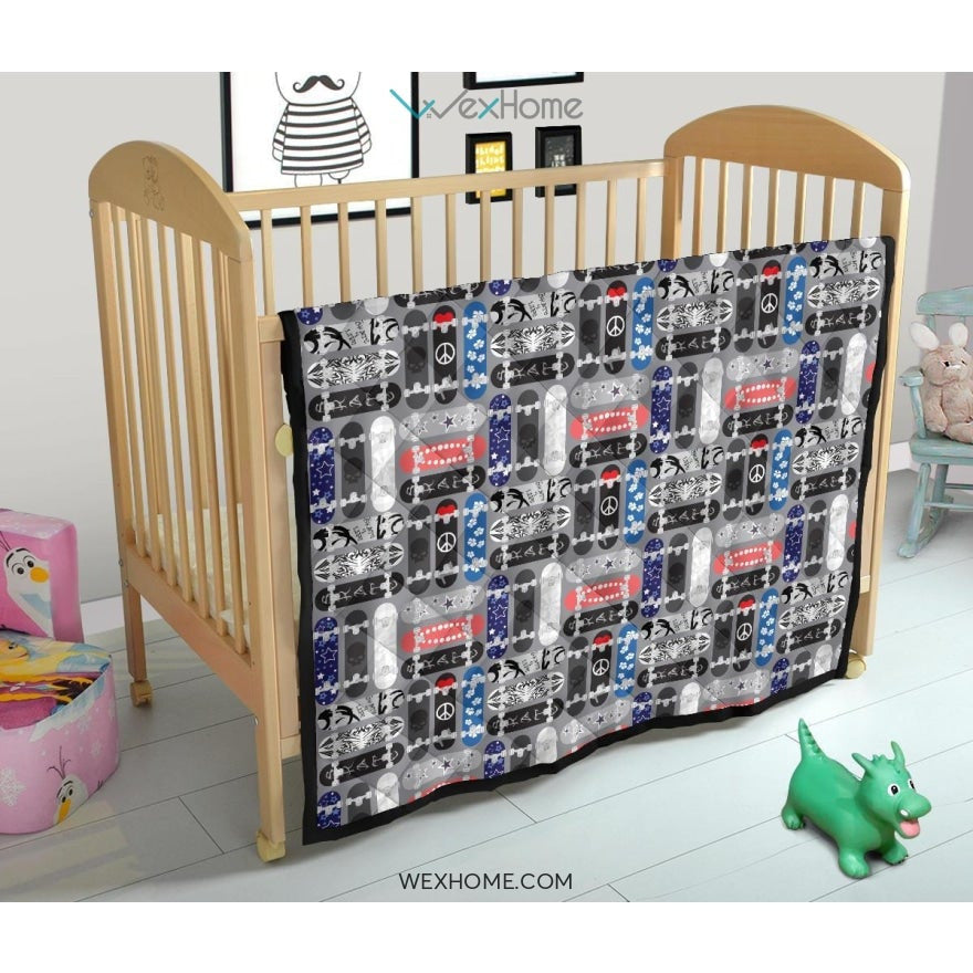 Skate Board Pattern Print Design 04 Premium Quilt