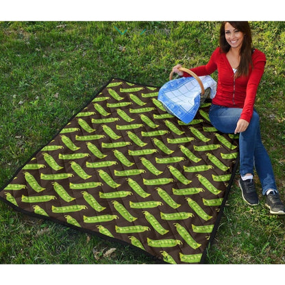 Green Peas Pattern Print Design 05 Premium Quilt