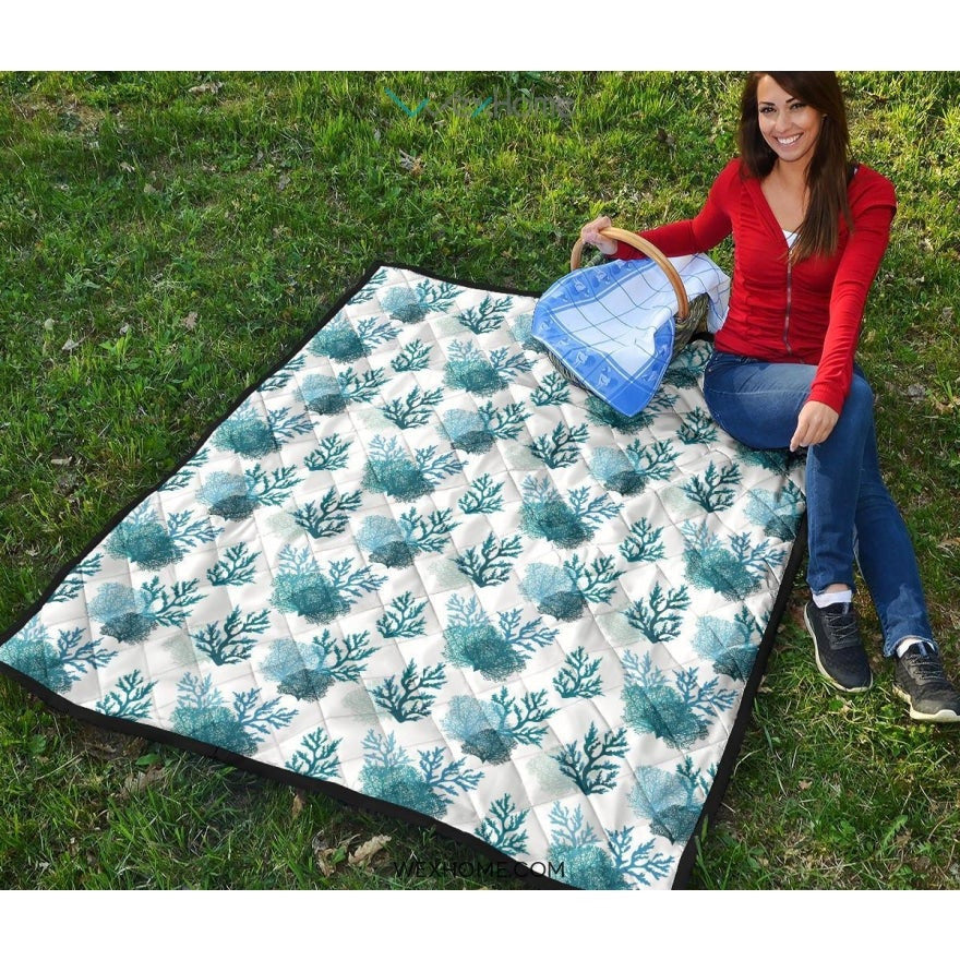 Coral Reef Pattern Print Design 04 Premium Quilt