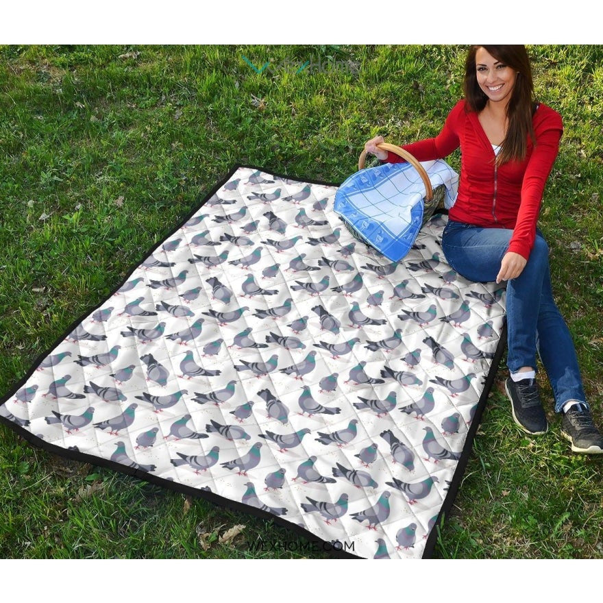 Pigeon Pattern Print Design 03 Premium Quilt