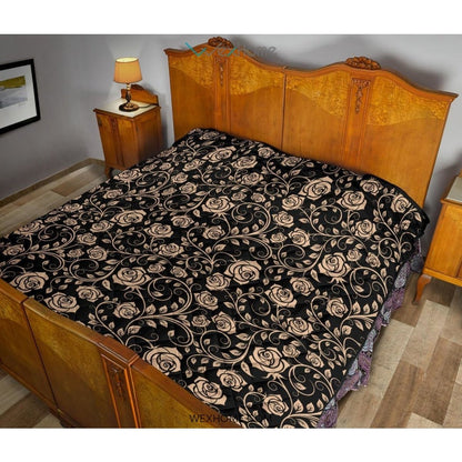 Rose Pattern Print Design 04 Premium Quilt
