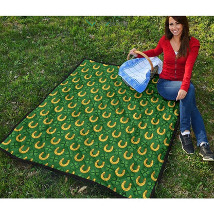 Horseshoes Pattern Print Design 05 Premium Quilt
