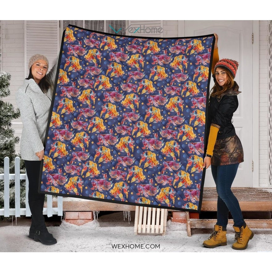 Goldfish Pattern Print Design 05 Premium Quilt