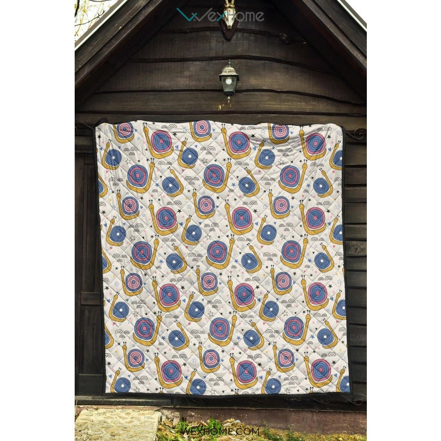 Snail Pattern Print Design 05 Premium Quilt