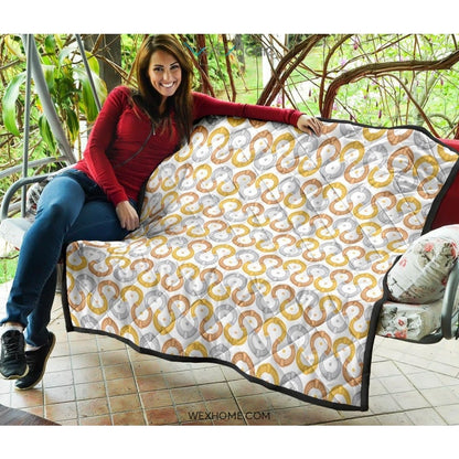 Horseshoes Pattern Print Design 03 Premium Quilt