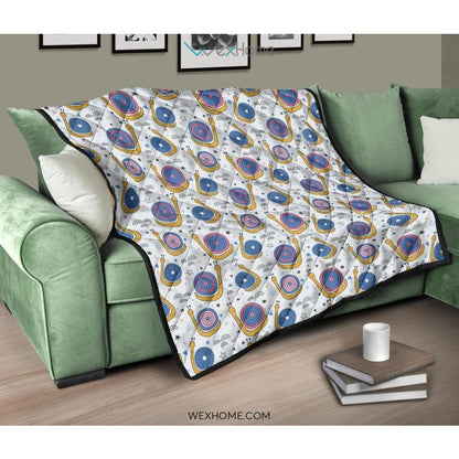 Snail Pattern Print Design 05 Premium Quilt