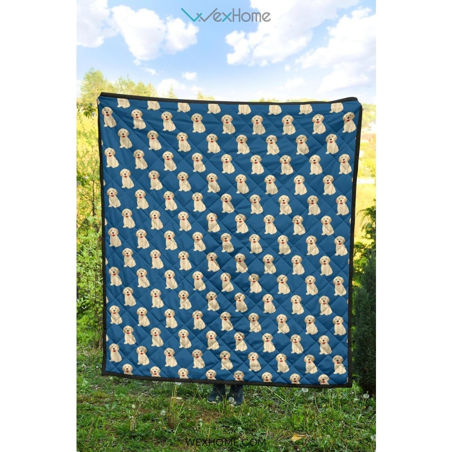Golden Retriever Pattern Print Design 03 Premium Quilt