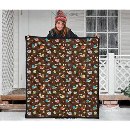 Snail Pattern Print Design 03 Premium Quilt