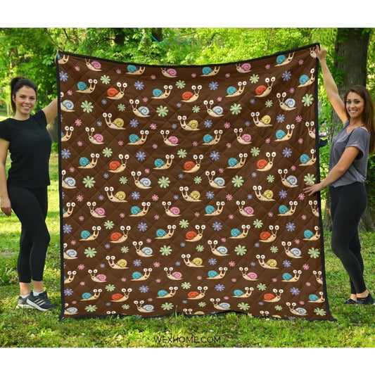Snail Pattern Print Design 03 Premium Quilt