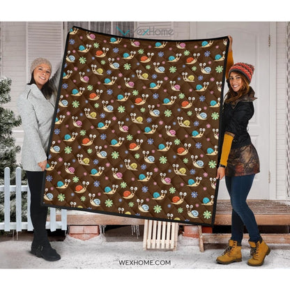 Snail Pattern Print Design 03 Premium Quilt