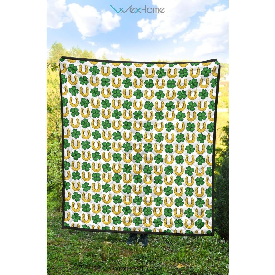 Horseshoes Pattern Print Design 04 Premium Quilt