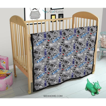 Skate Board Pattern Print Design 03 Premium Quilt