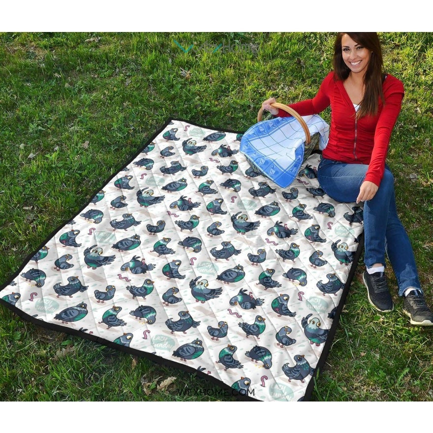 Pigeon Pattern Print Design 02 Premium Quilt