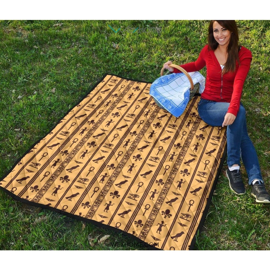 Egypt Hieroglyphics Pattern Print Design 02 Premium Quilt