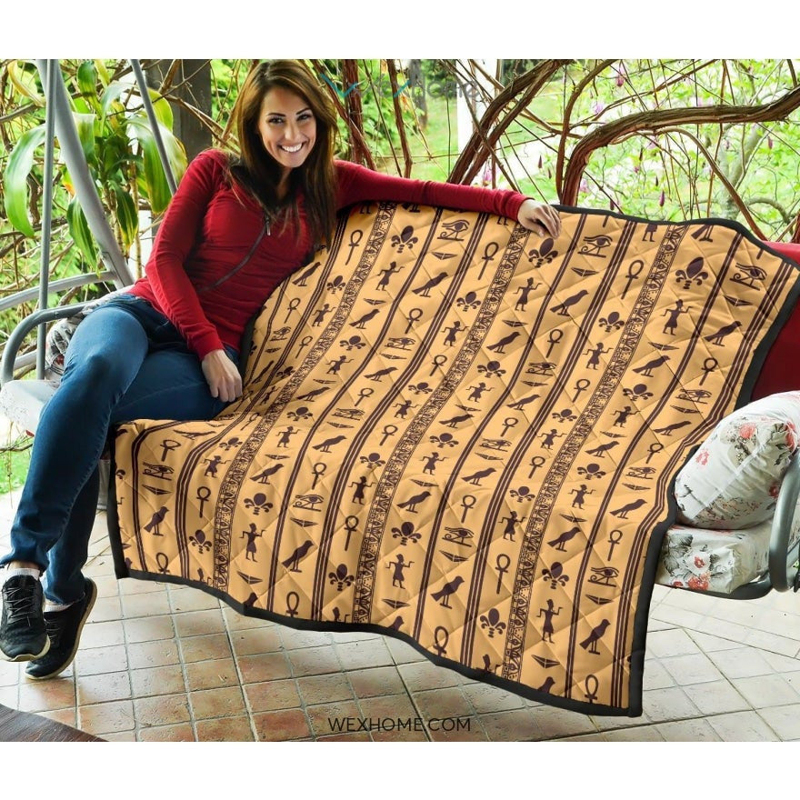 Egypt Hieroglyphics Pattern Print Design 02 Premium Quilt