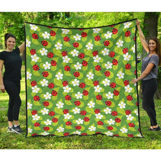 Ladybug Pattern Print Design 01 Premium Quilt
