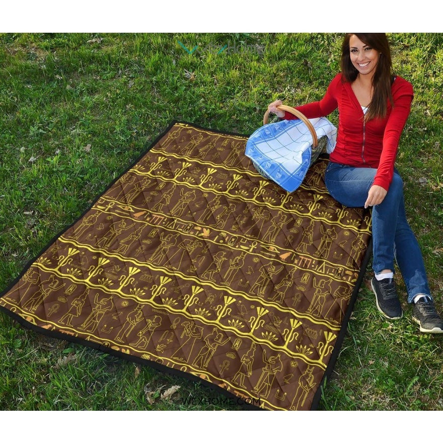 Egypt Hieroglyphics Pattern Print Design 03 Premium Quilt
